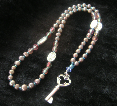 Pearl Prayer Beads With Key